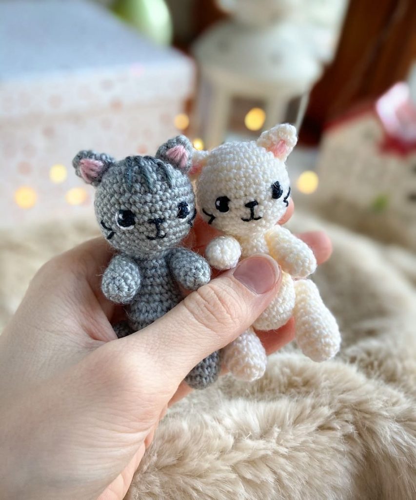 Amigurumi Sweet Tiny Kitten Free Pattern