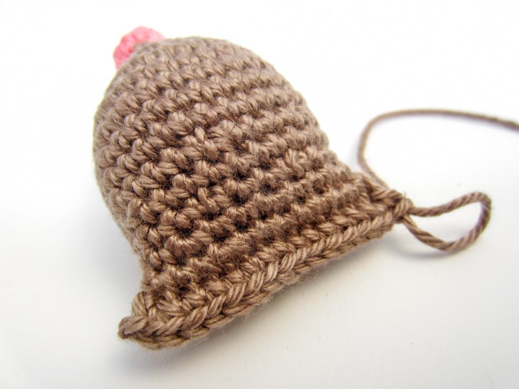 Crochet Mouse Bookmark Head Step 7