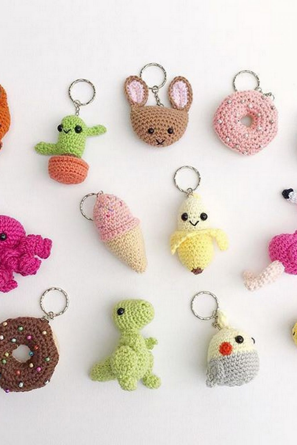 Amigurumi White Sheep Keychain Free Pattern – Free Amigurumi Crochet