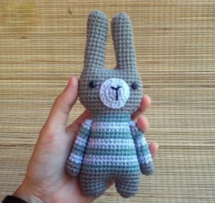 Amigurumi Gray Rabbit Free Pattern-1