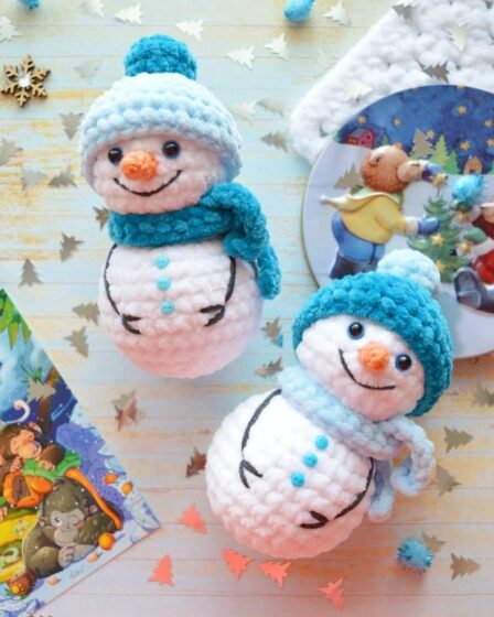 Crochet Snowman Min