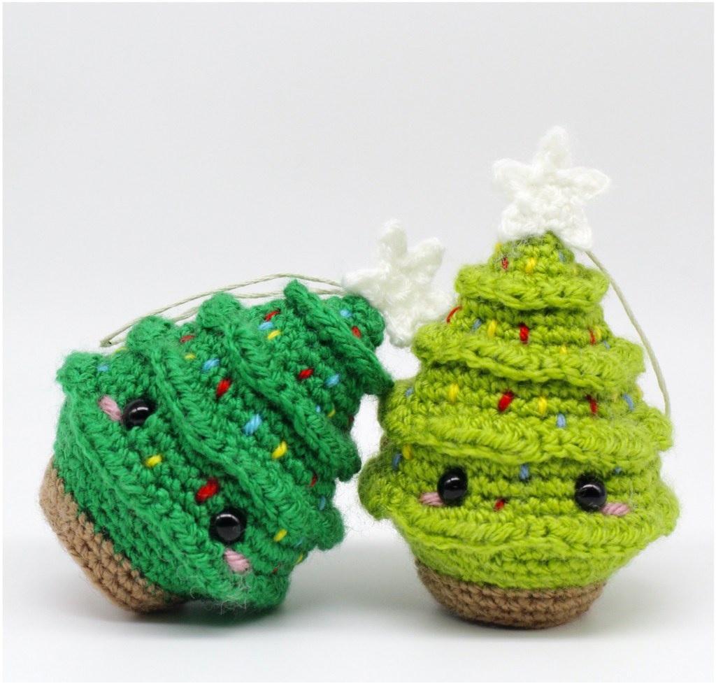 Amigurumi Christmas Tree Ornament Free Pattern-1