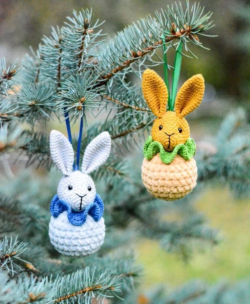 Amigurumi Christmas Rabbit Ornament Free Pattern-3