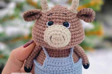 Crochet Small Bull 3