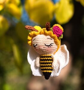 Amigurumi Little Bee Free Pattern-3