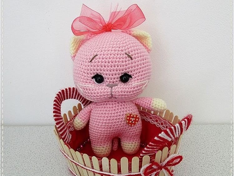 Amigurumi Cute Pink Kitten Free Pattern-1