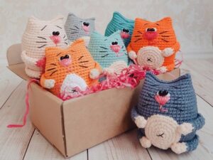 Amigurumi Cat Keychain Free Pattern-2