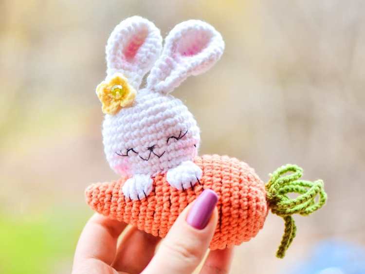 Amigurumi Small Cute Bunny and Carrot Free Pattern-2