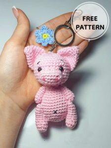 Amigurumi Pig Keychain Free Pattern-2