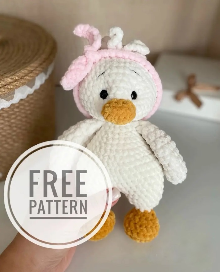 Amigurumi Plush Duck Free Pattern-3