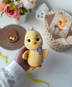 Amigurumi Spring Chick Free Pattern-1