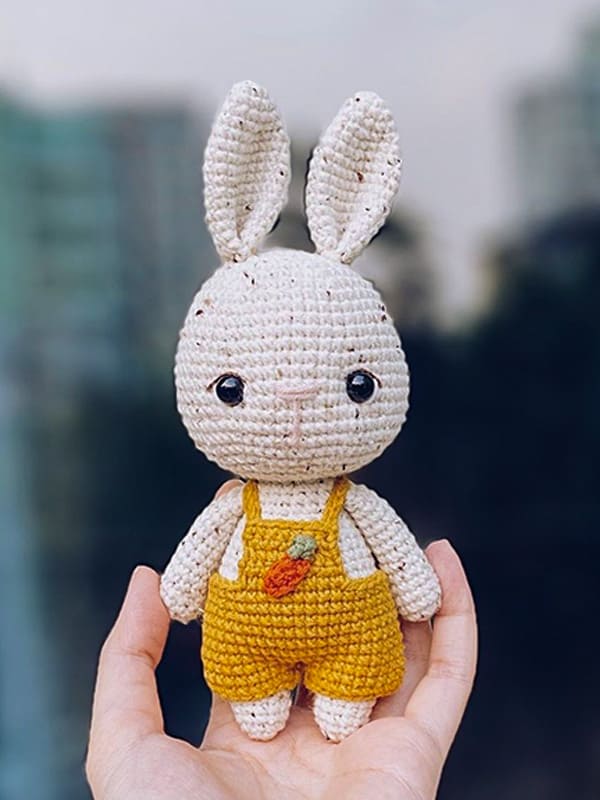 Amigurumi Hazelnut the Little Bunny Free Pattern-1