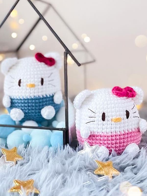 Amigurumi Hello Kitty Keychain Free Pattern-1