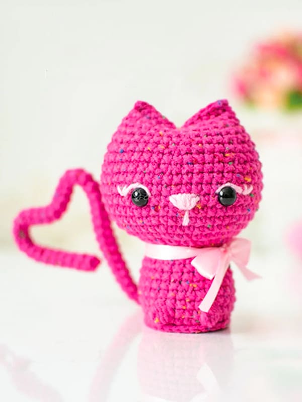 Amigurumi Valentine’s Kitten Free Pattern-1