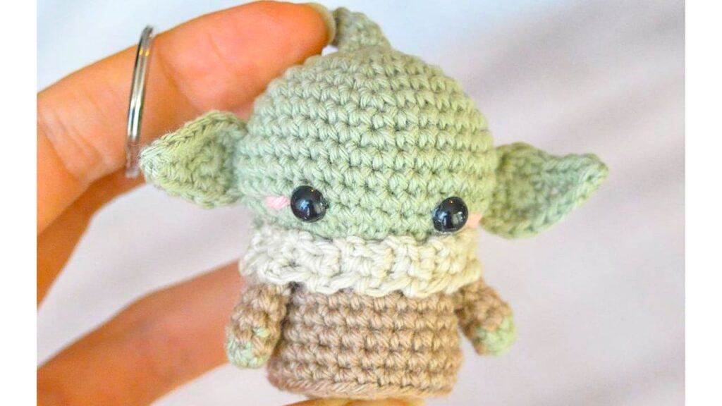 Amigurumi Yoda Baby Keychain Free Pattern-1