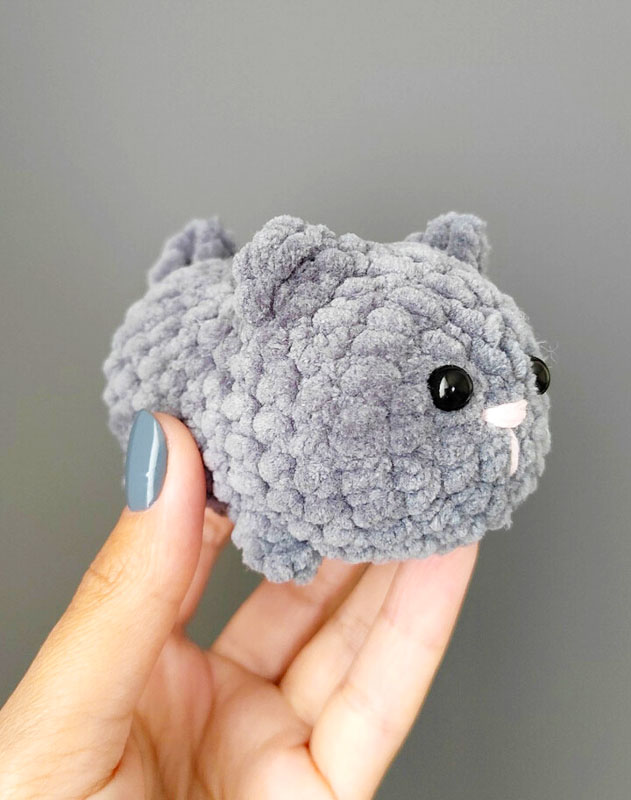 Amigurumi Chubby Kitten Free Pattern-1