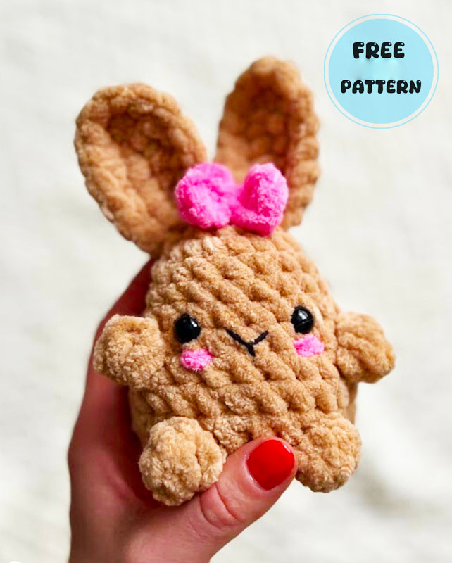 Amigurumi Plush Easter Bunny with Pink Cheek Free Pattern-1