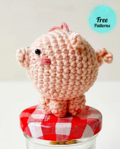 Amigurumi Crochet Easy Pig Keychain Free Pattern-1