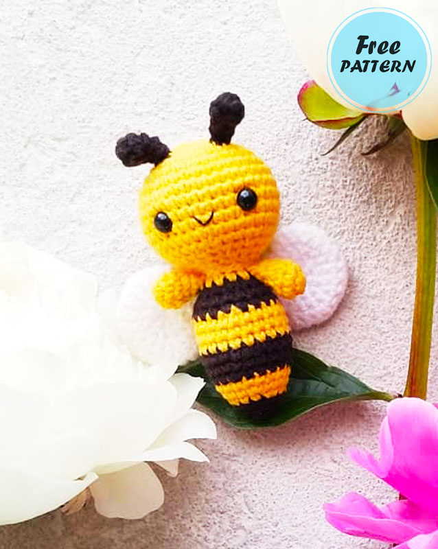 Amigurumi Easy Crochet Bee Keychain Free Pattern-1