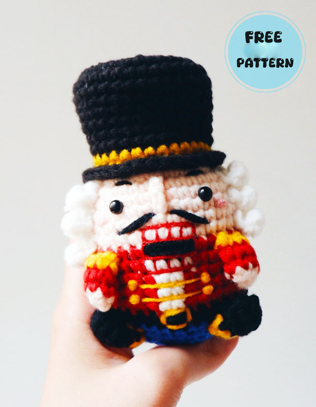 Amigurumi Nutcracker Toy with a Awesome Costume Free Pattern-1