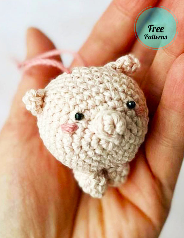 Amigurumi Easy Keychain Crochet Pig Free Pattern-1