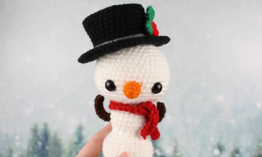 Amigurumi Crochet Christmas Snowman Free Pattern-1