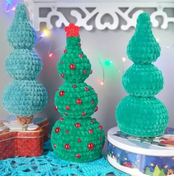 Amigurumi Crochet Easy Christmas Tree Free Pattern-1