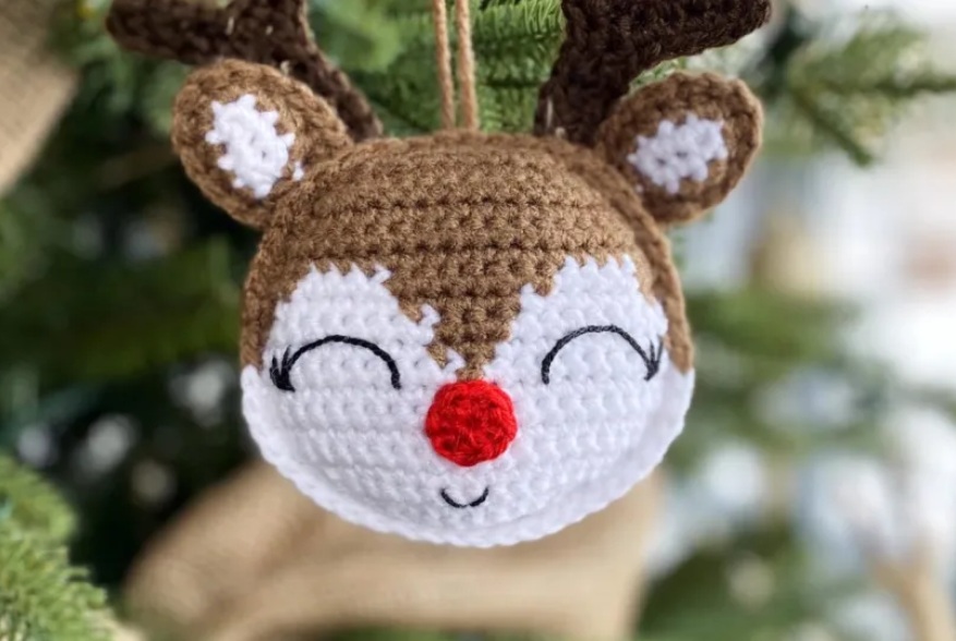 Amigurumi Crochet Reindeer Ornament Free Pattern-1