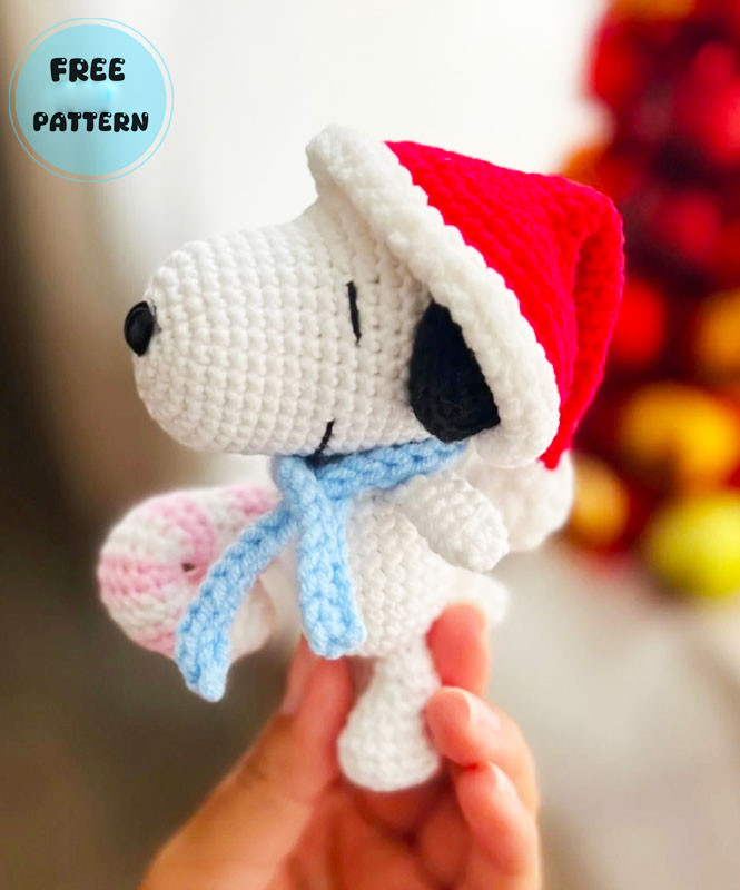 Amigurumi Crochet Snoopy Dog with Candy for Christmas Free Pattern-1