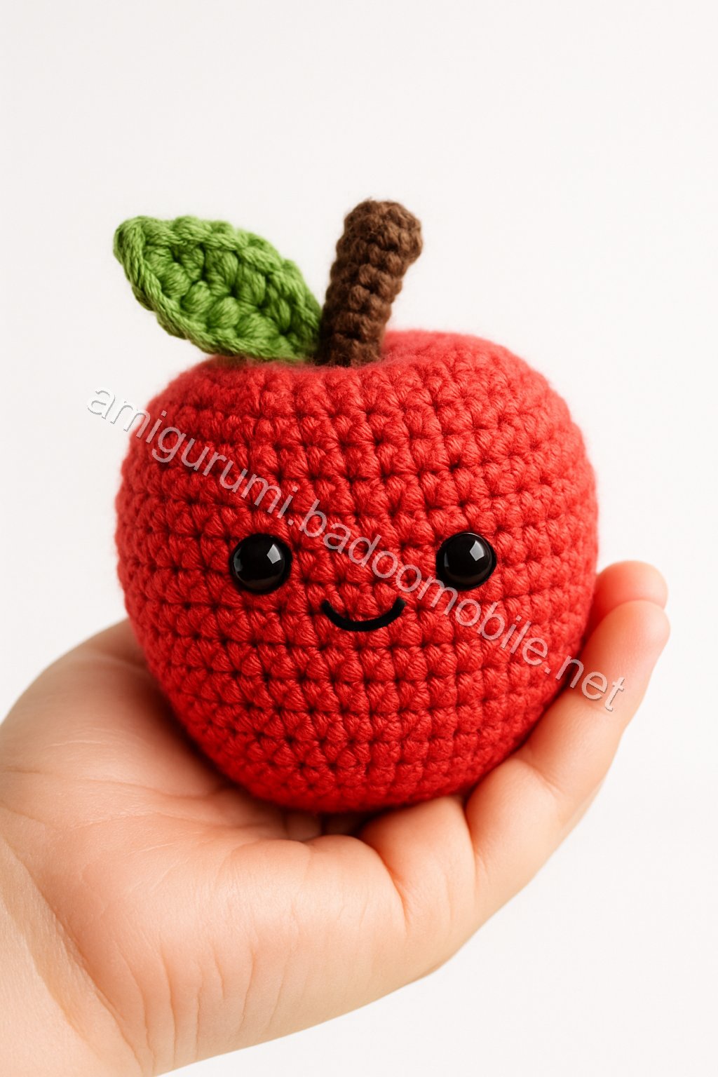 Free Crochet Pattern: Adorable Amigurumi Apple