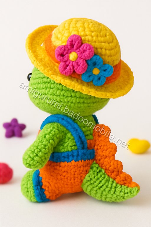 Free Crochet Pattern: Adorable Baby Green Dragon Amigurumi