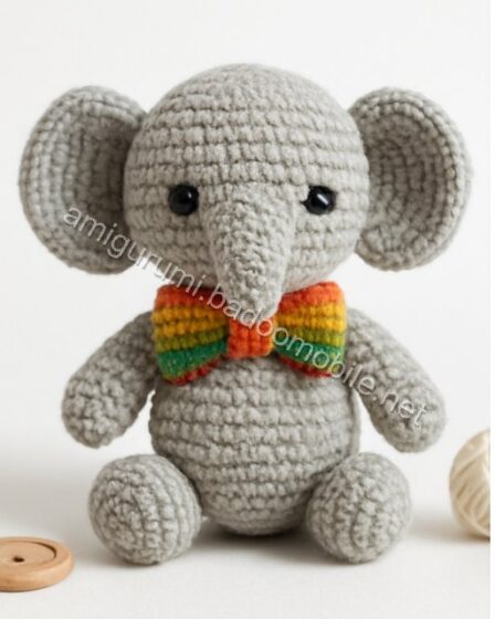 Free Crochet Pattern: Adorable Amigurumi Mini Elephant - elephant-q1p1.jpg