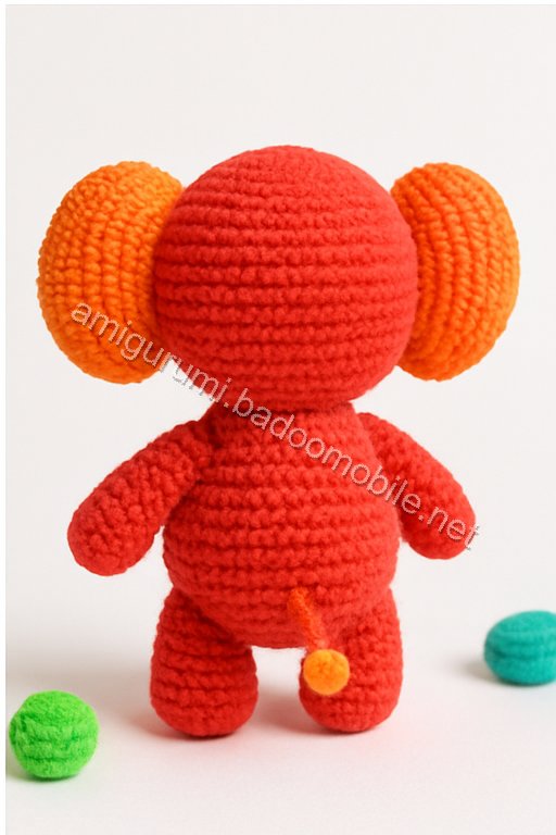 Free Crochet Pattern: Adorable Amigurumi Mini Elephant