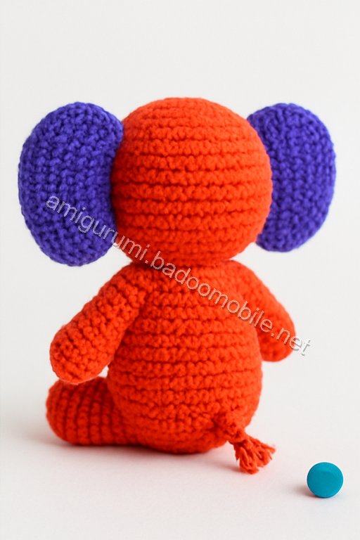 Free Crochet Pattern: Adorable Amigurumi Mini Elephant