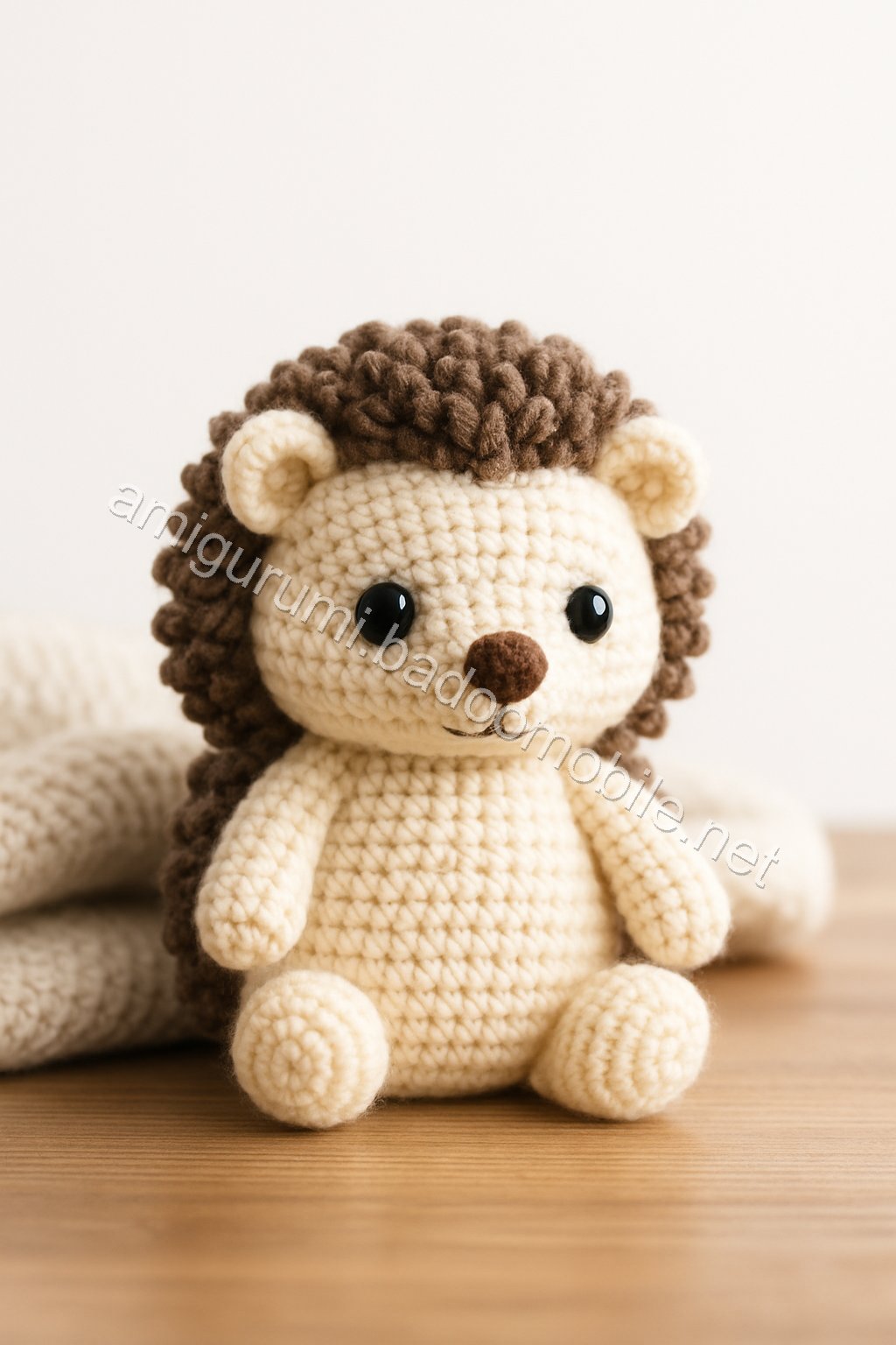 Free Crochet Pattern: Adorable Amigurumi Hedgehog to Cuddle