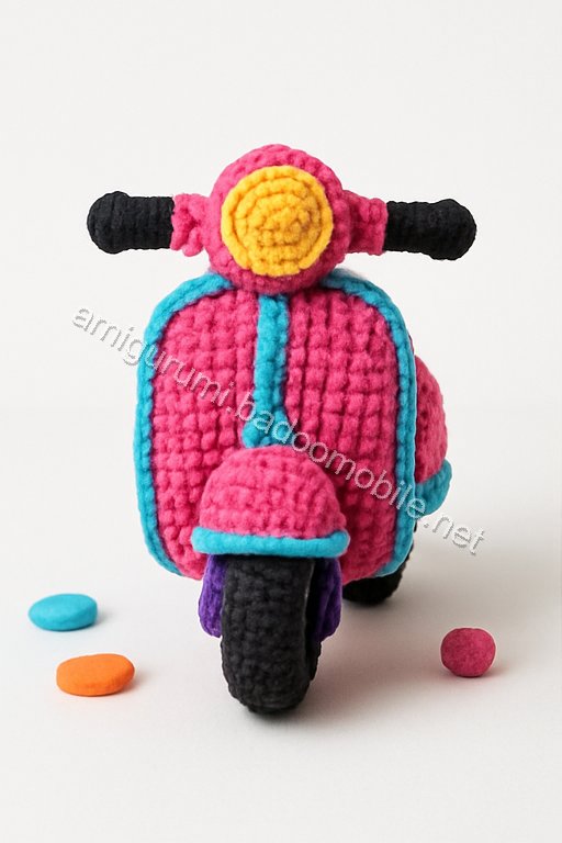 Amigurumi Vespa Motorcycle Free Pattern