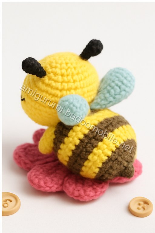 Amigurumi Sleeping Bee Free Pattern