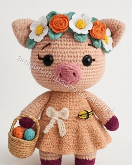 Amigurumi Springtime Piglet Free Pattern - piglet-q1p1.jpg