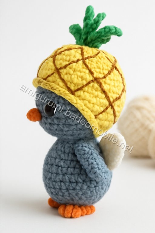 Amigurumi Pineapple Peeper Free Pattern
