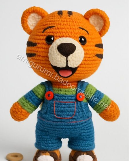 Amigurumi Tiger Gardener Free Pattern - tiger-q1p1.jpg