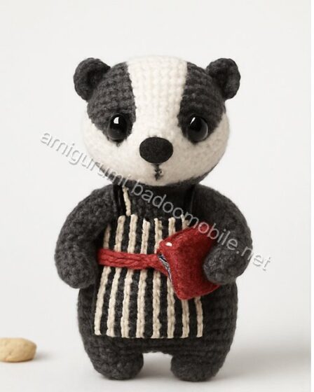 Amigurumi Badger Free Pattern - badger-q1p1.jpg
