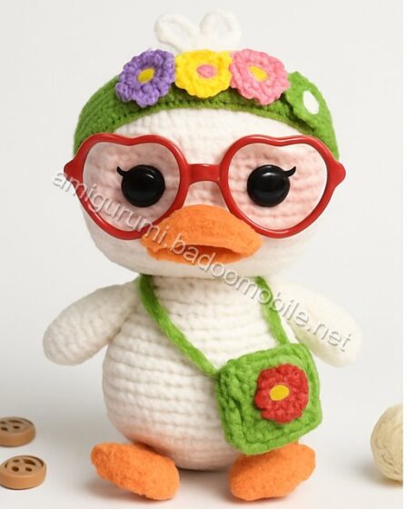 Amigurumi Duck Free Pattern - duck-q1p1.jpg